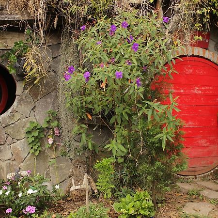 The Hobbit La Comarca Hotell Nueva San Salvador Eksteriør bilde